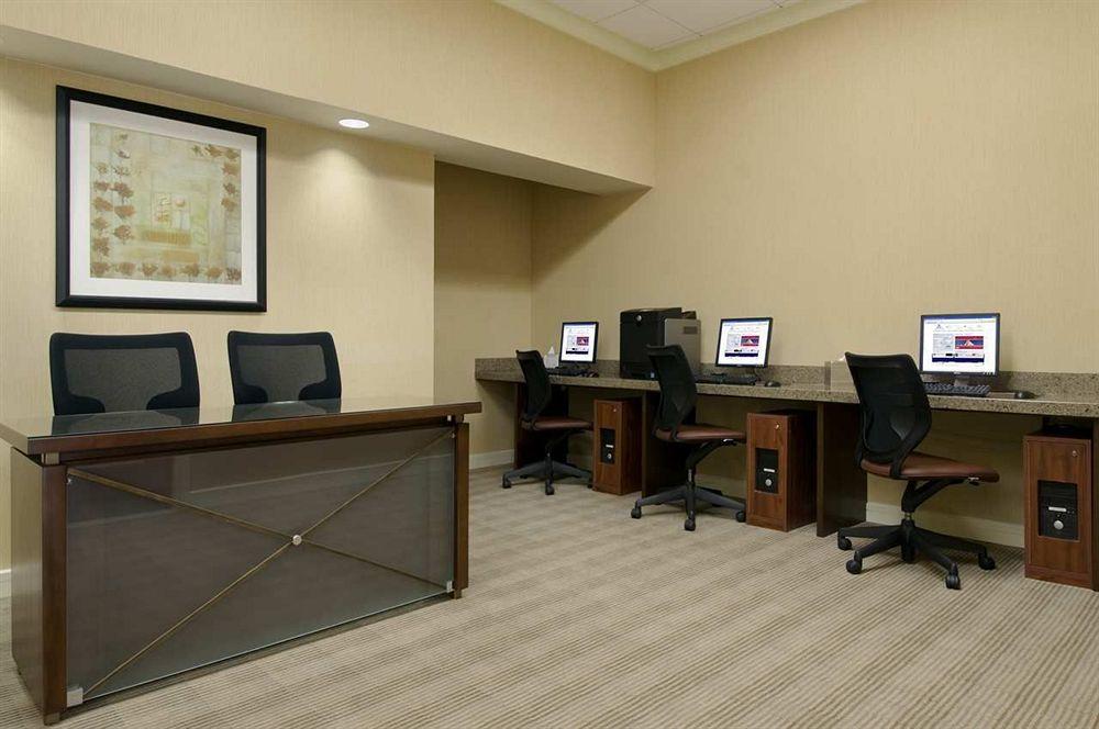 Hilton Houston North Otel Dış mekan fotoğraf