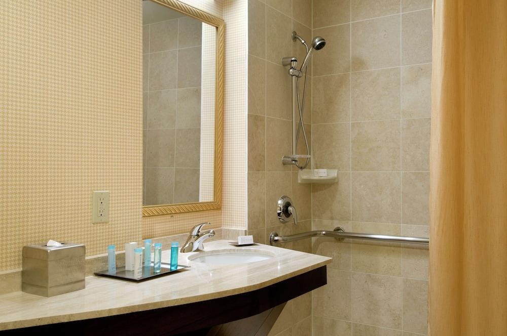 Hilton Houston North Otel Dış mekan fotoğraf